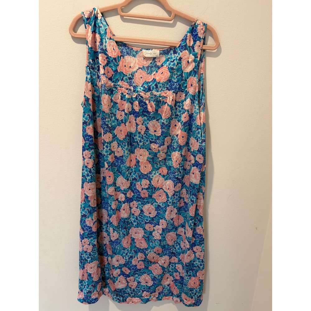 Vintage 80s Vanity Fair Floral Lace Trim Sleeveless Nightgown XXL
